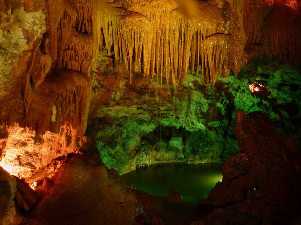 Grutas de Mira d’Aire (Leiria)